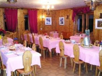 Hirondelle Hotel Aosta Exterior foto